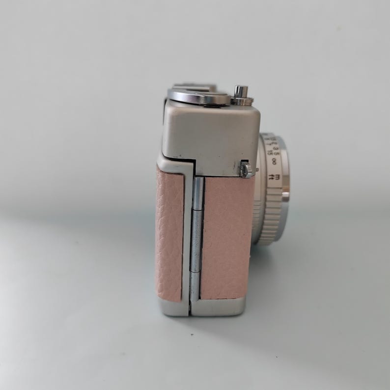 Konica C35 Rangefinder Film Camera | Refurbished & Tested in Japan | Kodak Film Included | Hexanon 38mm Lens | Pale Pink Leather image 5