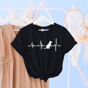 Labrador Love Heartbeat T Shirt, Labrador Shirt, Labrador Mama, Labrador Gift Tee, Labrador T-Shirt, Labrador Life, Labrador Retriever Lover