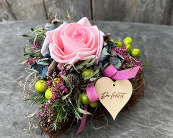 Blumengesteck Herz / Gesteck aus Blumen / Allerheiligengesteck / Herzförmiges Grabgesteck