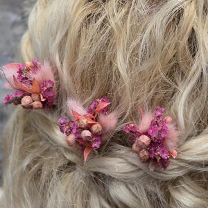 Pink hairpins made of dried flowers, 3 pieces / Hair accessories / Bridal hair accessories / Flowers for the hair / Hair clip / Hair pin