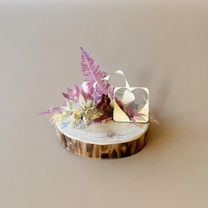 Table decoration with hearts / wooden disc with dried flowers / table decoration wedding / baptism / birthday