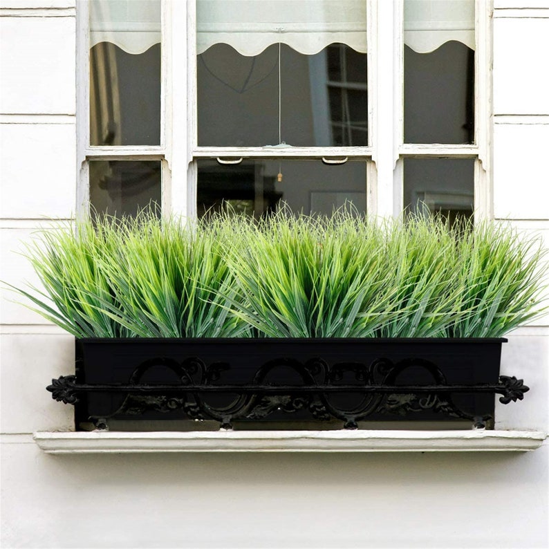 12 Bundles Artificial Grasses Outdoor UV Resistant Fake Grass No Fade Faux Plastic Plants Garden Window Box Decorating