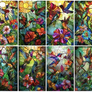 Könnte beinhalten: Acht Glasmalereien mit Kolibris, Blumen und Sonnen. Die Tafeln verwenden leuchtende Farben wie Rot, Orange, Blau und Grün und schaffen eine wunderschöne Darstellung von von der Natur inspirierter Kunst. Die Tafeln sind in einem Raster angeordnet.