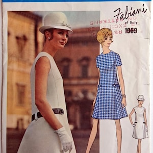 1968(yr) Vogue 1969 sz8 A-line dress with low-waist belt, pleat Vintage Sewing Pattern