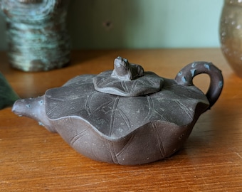Vintage Clay Chinese Yixing Zisha Lotus Frog Teapot