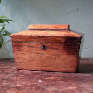 Antique Georgian Rosewood Tea Caddy