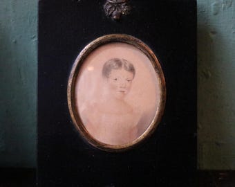 Antique Georgian Portrait Miniature – Young Sitter – Black Papier-Mâché Frame – Early 19th Century