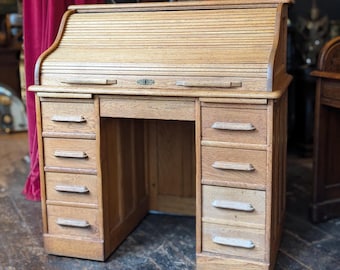 Antique Oak Roll Top Desk – Tambour Front Twin Pedestal Writing Desk – Early 20th Century