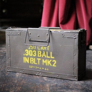 ヴィンテージ 1944 WW2 .303 弾丸弾薬 ブリキ製 – 250 発入りカート BLT MK2
