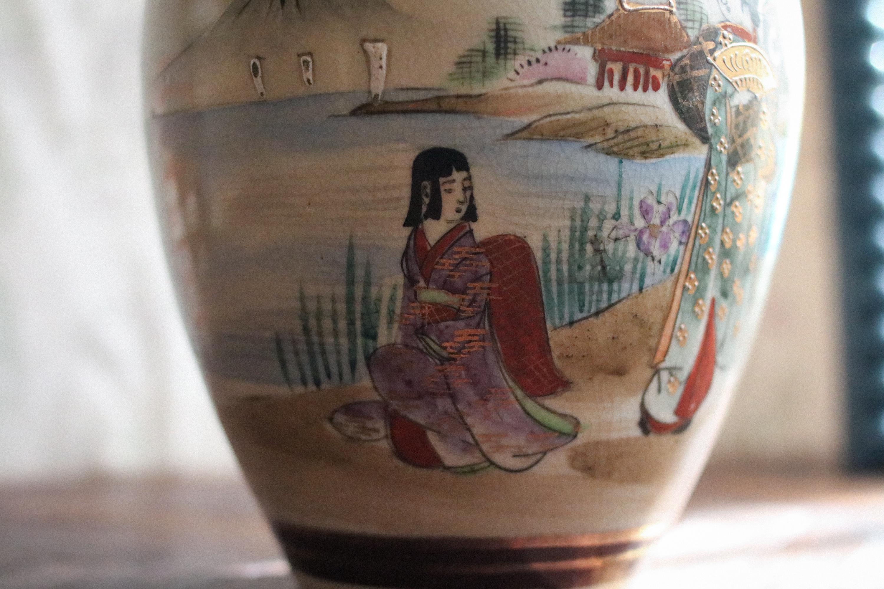 ヴィンテージ日本製薩摩焼花瓶 – 高さ19cm 芸者と風景画 - Etsy 日本