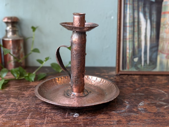 Arts & Crafts Hammered Copper Chamber Candlestick - Etsy Vintage Victorian Arts & Crafts Brass Candle Night Chamber Stick England Copper main image 0