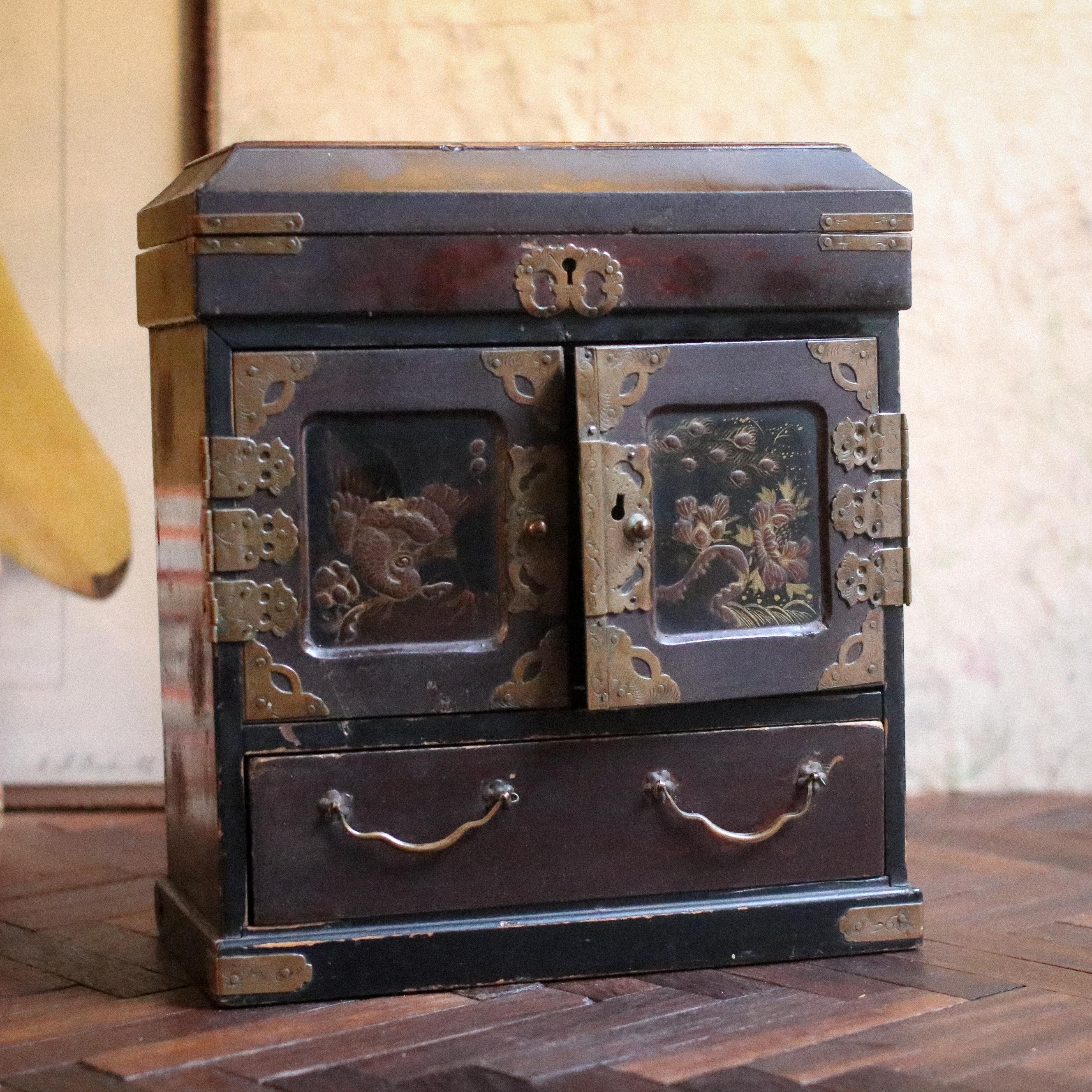 Antique chinese lacquer cabinet - Etsy 日本
