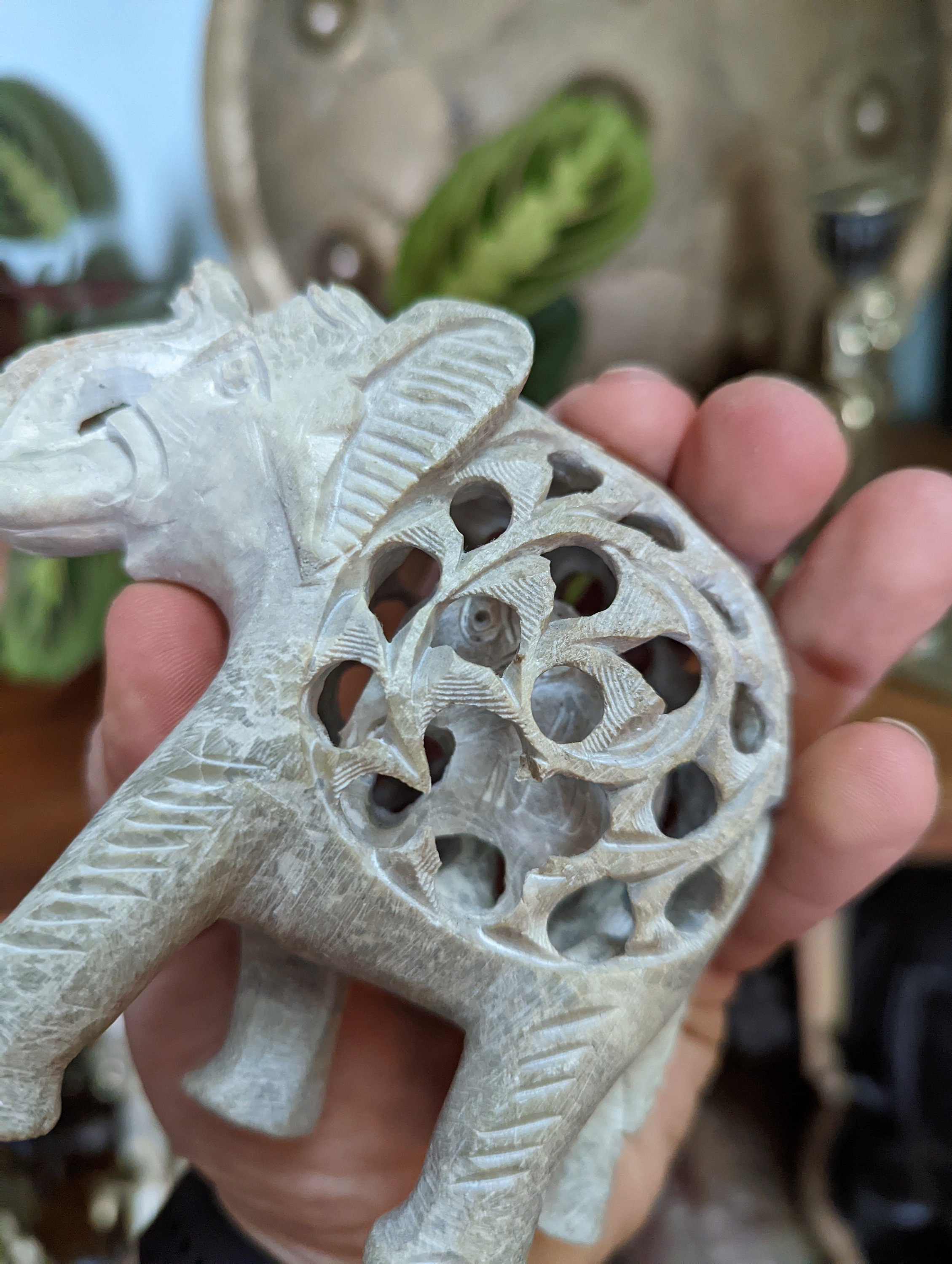 インドの石鹸石で彫られた象の像 - Etsy 日本