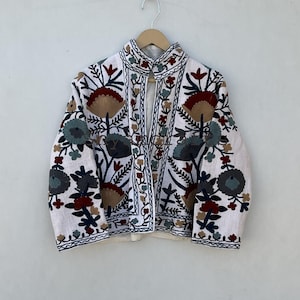 Suzani embroidery women jacket,kantha Floral jacket,Kantha Vintage handmade jacket Coat,Designer Kimono jacket for girls, boho bomber gifts