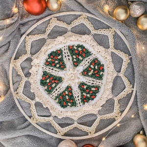 PDF-Mandala-Häkelanleitung Stechpalmenbaum | 35cm | Boho-Home-Deco-Häkelmuster | Häkelanleitung für Deckchen | druckbares Häkelmuster in Niederländisch + Englisch