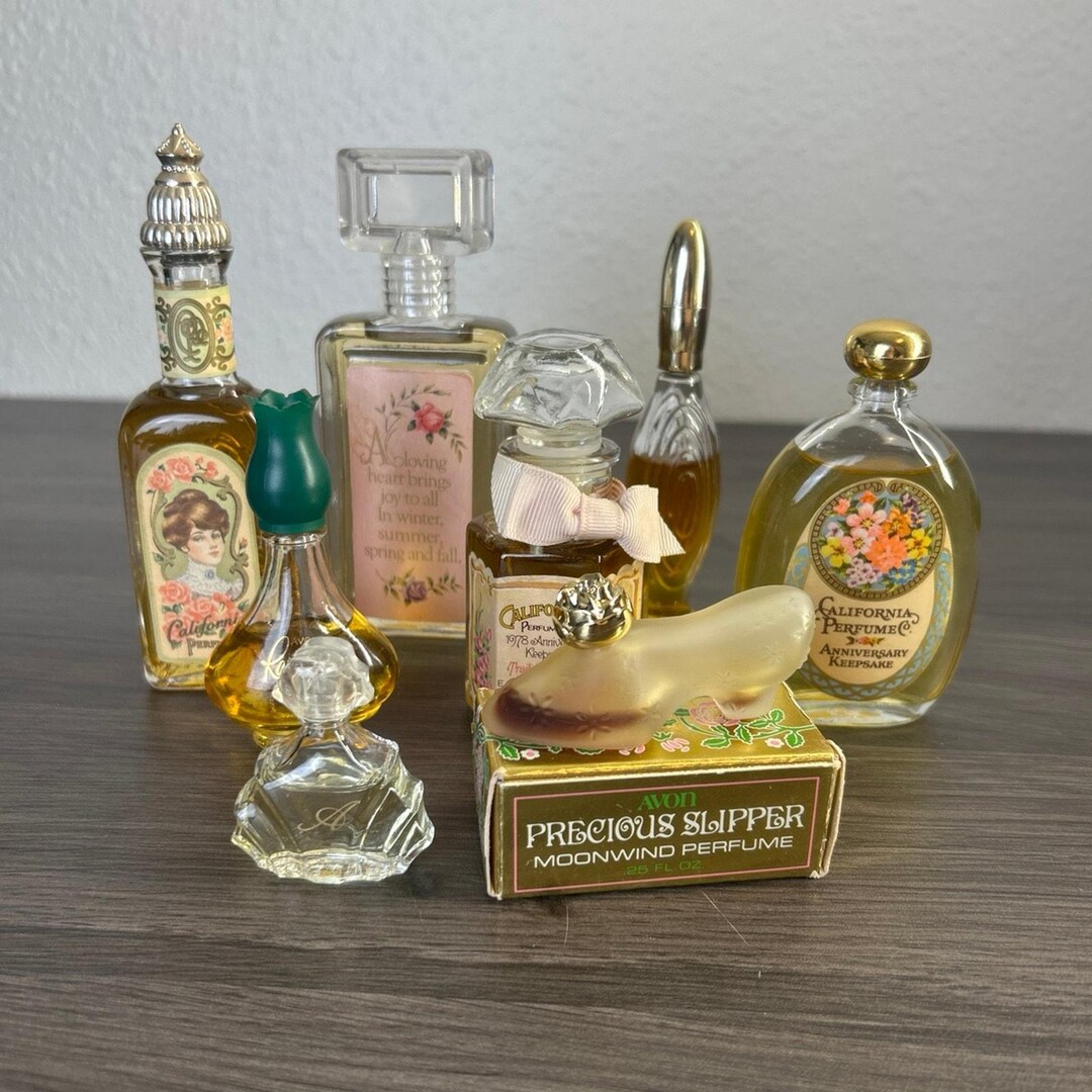Vintage Avon Perfume Lot 8 Bottles Keepsake Rapture Moonwind Charisma ...