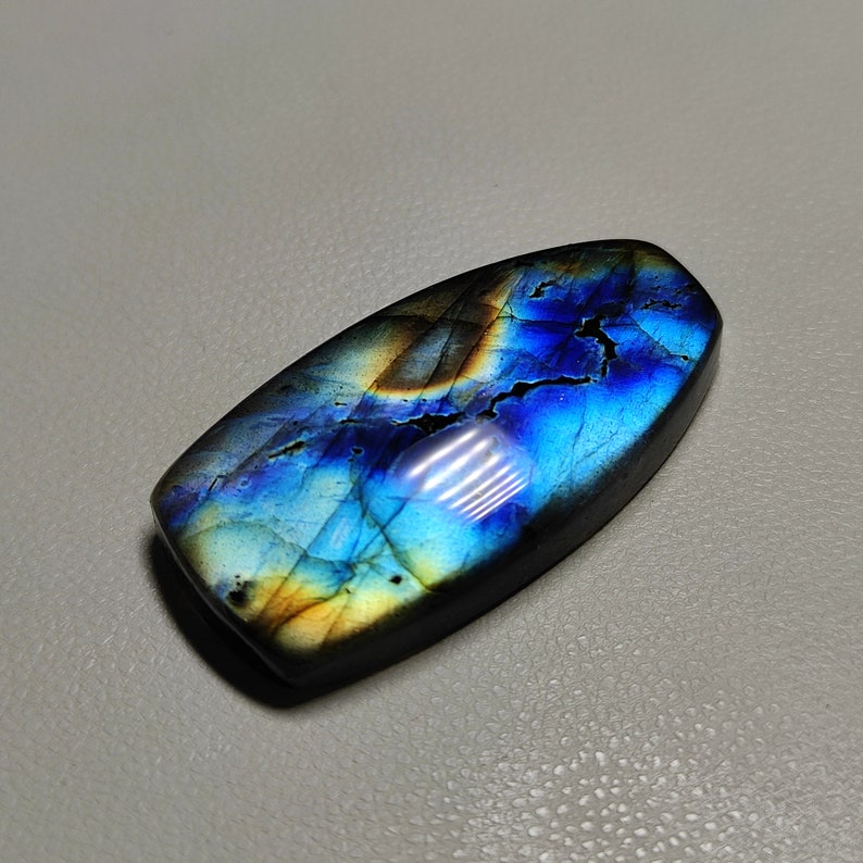 Top Quality Design Multi Blue Flashy Labradorite Cabochon Fancy Shape Dual Color Smooth Polished Handmade Gemstone For Pendent Jewelry G2209