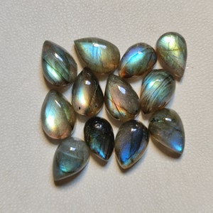 13X9 MM Tear Drop Shape Unique Flashy Labradorite Feldspar Calibrated Cabochon Healing Polished Labradorite Cabochon Loose Gemstone GV6-7