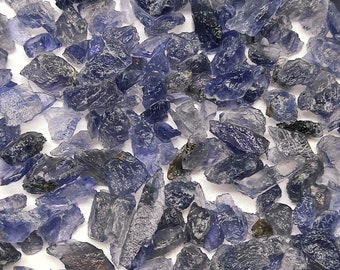 Wholesale Iolite Rough Iolite Chips Rough Small Size Natural Dark Blue Iolite Rough Iolite Raw Rough Gemstone For Ring Pendant Jewelry GV36