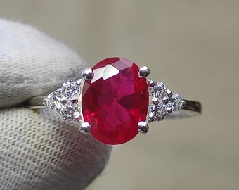 Luxe robijnrode ring | Verlovingsring | Sterlingzilveren ring | Trouwring bruid | Ringcadeau jubileum | Minimalistische ring | Sierlijke ring C6873