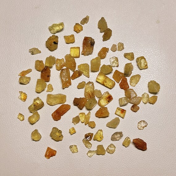 50 Carat Heliodor Golden Beryl Aquamarine Rough Rock Healing Crystal Lapidary Raw Rough Semi Precious Wholesale Gemstone for Jewelry CX12-1
