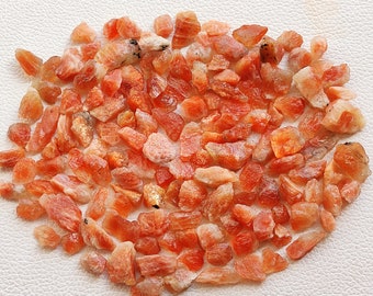 Wholesale Sunstone Rough Natural Golden Fire Sunstone Rough Crystal Stone Healing Mineral Sunstone Gemstone For Ring Pendant Jewelry CX39