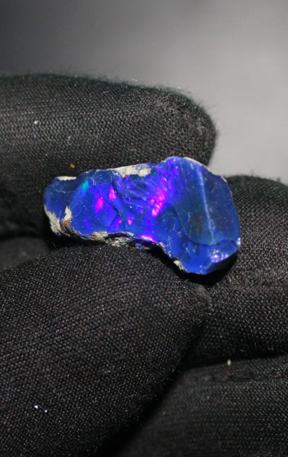 Opale Noire Naturelle D'Éthiopie - Pierre Précieuse Polie Ovale De 10 Carats - Pour Création De Bijoux