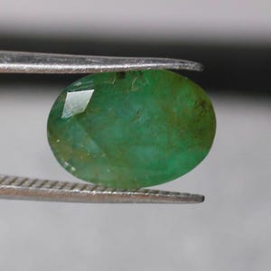 Emerald Stone, Natural Emerald, Faceted Green Emerald, Oval Cut Emerald, Emerald cut stone, Loose Emerald, Zambian Mines Emerald, 4.15 Cts