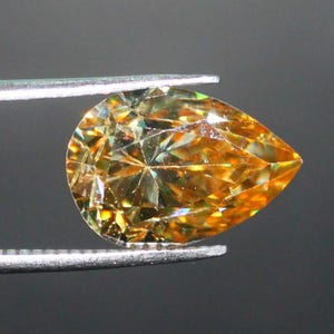 Moissanite, Moissanite Gemstone, Pear Cut Loose Moissanite, Faceted golden color Moissanite, flawless Moissanite sparkling diamond, 5.55 Ct