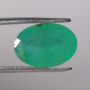 Emerald Gemstone, Natural Emerald, Faceted Green Emerald, Oval Cut Emerald, Emerald cut stone, Loose Emerald, Zambian Mine Emerald, 2.60 Cts