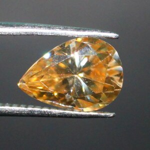 Moissanite, Moissanite Gemstone, Pear Cut Loose Moissanite, Faceted golden color Moissanite, Moissanite sparkling diamond jewelry, 2.25 Ct