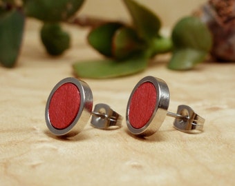 Pendientes rojos de botón para mujer, pendientes rojos de poste para esposa, pendientes rojos minimalistas, pendientes rojos pequeños, pendientes rojos de poste.