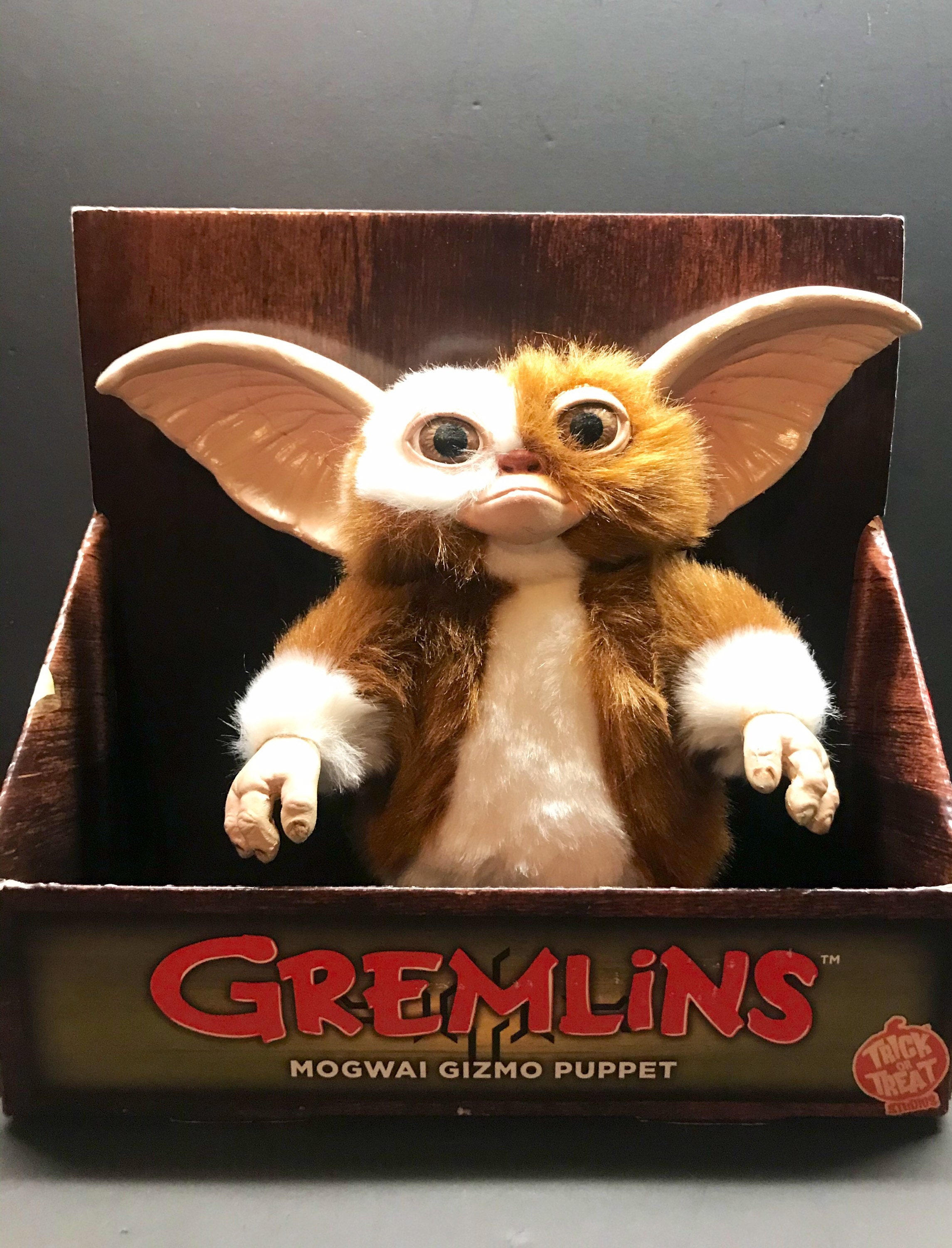 Gremlins Gizmo Puppet Prop – Trick Or Treat Studios