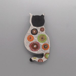 Nico esprit Sonia Delaunay, Raku ceramic wall sculpture, precious gift chosen for lovers of modern art, by LeChatCeramique.