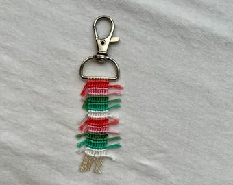 Handmade knotted macrame keychain rag rug flip flop boho style gradient colors striped with clasp