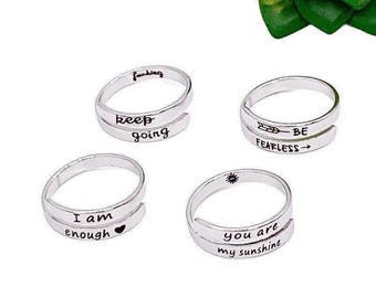 Anillo Keep Going Wrap, joyería inspiradora, anillo ajustable, regalo de ánimo, grabado láser, anillo llamativo, regalo para un amigo, apoyo