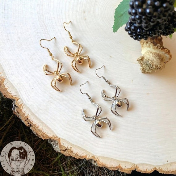 Stainless Steel Black Widow Spider Earrings, Realistic Insect Earrings, Dainty Bug Jewelry, Spooky Gift for Her, Southern Gothic Accessories