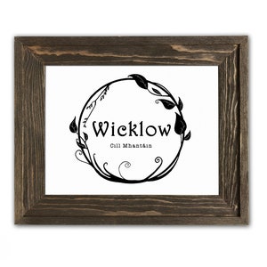 Wicklow County Kranz, irische Sprache, irische Sprache, irische Sprache, irische Sprüche, irische Housewarming-Geschenke, irisch hergestellte Kunst, nachhaltig hergestellt in Irland