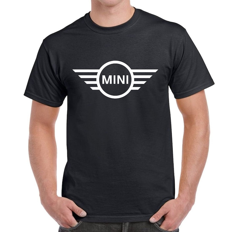 мини футболка женская. мини футболка черная. Mini shirt. Mini shirt. Weekday платье белое.
