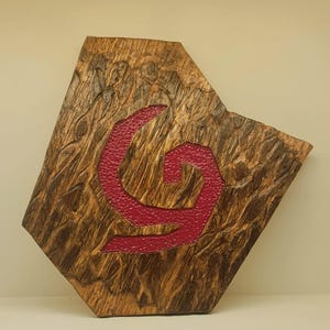 Hyperrealistic Wooden Deku Shield (The Legend of Zelda)