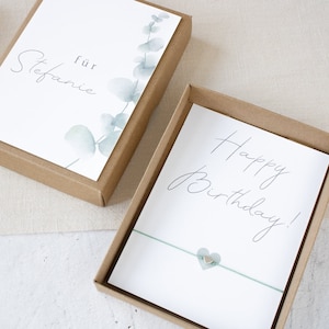 Geschenk-Set "Happy Birthday" grün | Geschenkbox | Geschenkkarte | Makramee Armband | Geburtstagskarte | Geschenkidee | Eukalyptus | floral