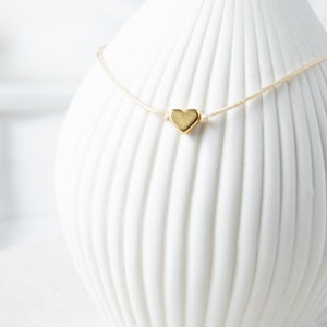 delicate macrame bracelet with heart friendship bracelet gift for girlfriend birthday Mother's Day anniversary Christmas