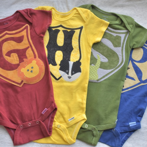 Conjuntos de ceremonia de clasificación de trajes de cuerpo de bebé teñidos a mano de Wizard House