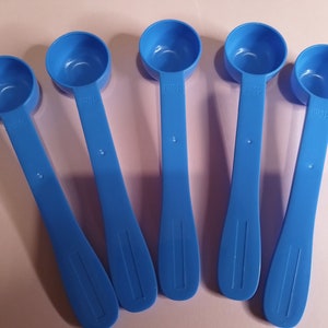 5 x 10ml Reusable Long Handle Plastic Measuring Spoon Scoops Dosing Spoons | Ideal for Liquids, Powders, Granules, snail food