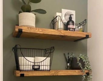One shelf Handcrafted from sustainable solid pine wood with 2 J brackets