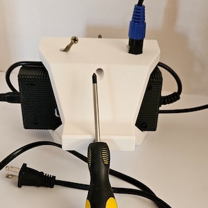Onewheel Wall Hanger for XR or Plus pick you color (no Pints)