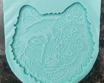 7 inch tribal half face wolf mold