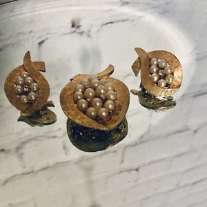 Vintage faux pearl cluster earrings and brooch set