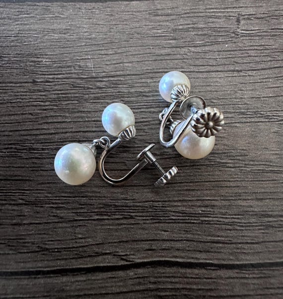 Vintage 14 K Pearl White Gold Screw Back Earrings