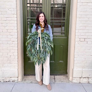 Year round seeded eucalyptus greenery wreath,Summer wreath for front door,modern farmhouse wreath,rustic wall decor,wedding wreath,gift image 4